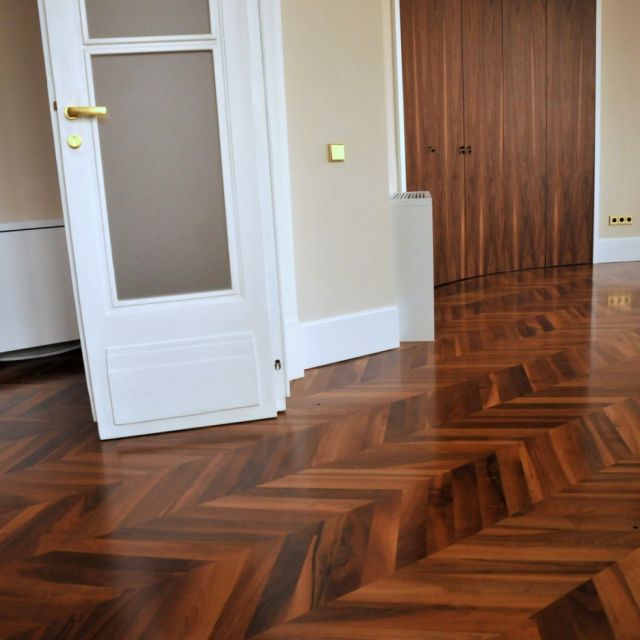 Французская елка орех