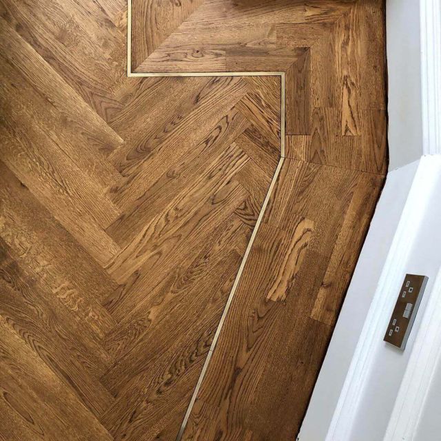 Паркет с металлом