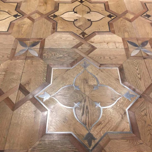 Паркет с металлом