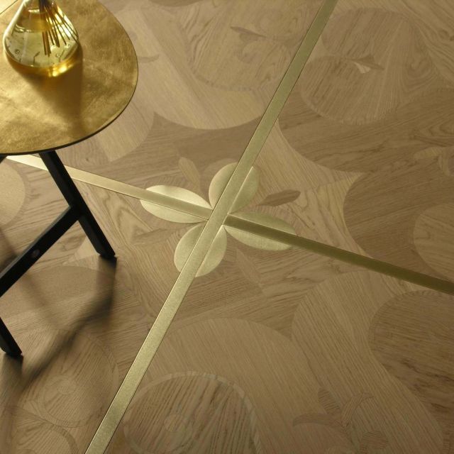 Паркет с металлом