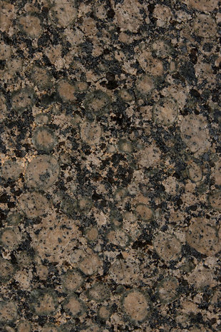 Гранит Baltic brown