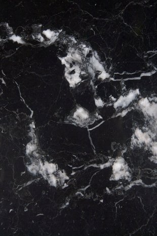 Мрамор Negro marquina