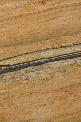 Гранит Prada gold