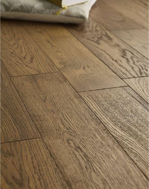 Фото Инженерной доски Дуб Тёмный в интерьере